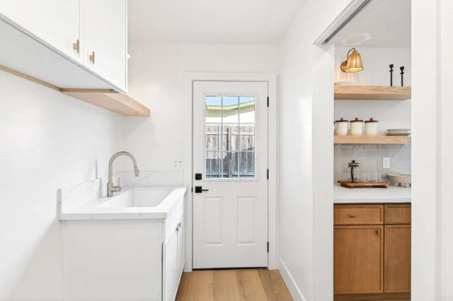 733 Cathy Ln, Cardiff By The Sea, CA 92007