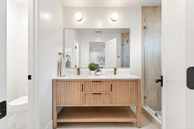 733 Cathy Ln, Cardiff By The Sea, CA 92007