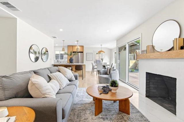 733 Cathy Ln, Cardiff By The Sea, CA 92007