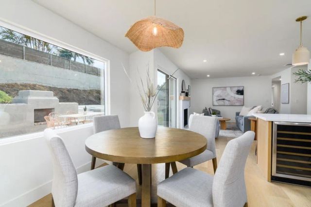 733 Cathy Ln, Cardiff By The Sea, CA 92007