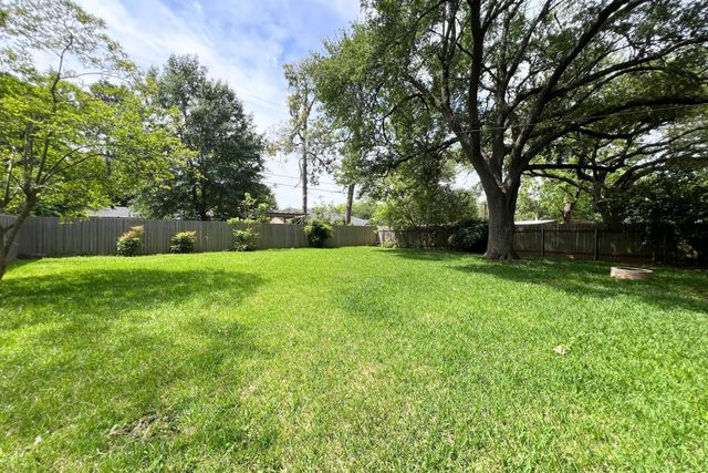309 E Southfield Road, Shreveport, LA 71105