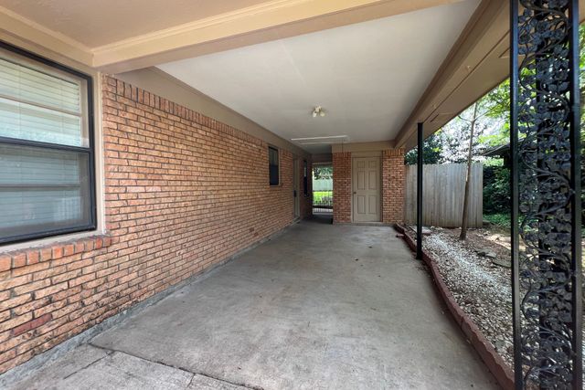 309 E Southfield Road, Shreveport, LA 71105