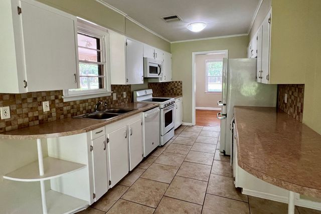 309 E Southfield Road, Shreveport, LA 71105