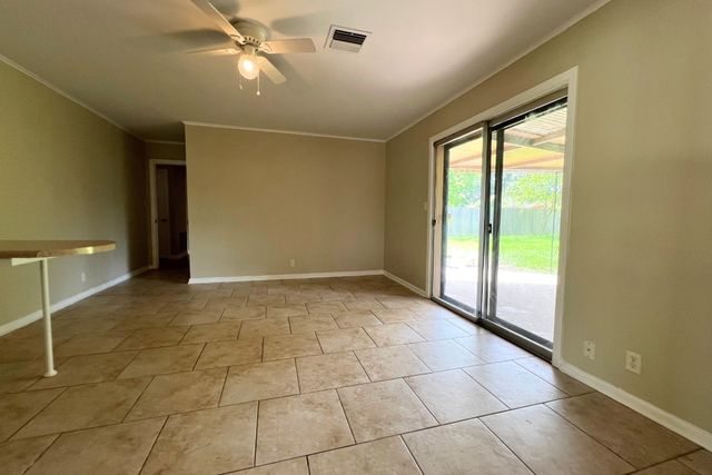 309 E Southfield Road, Shreveport, LA 71105