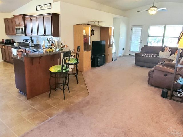 2200 Somerville Ct, Pensacola, FL 32506