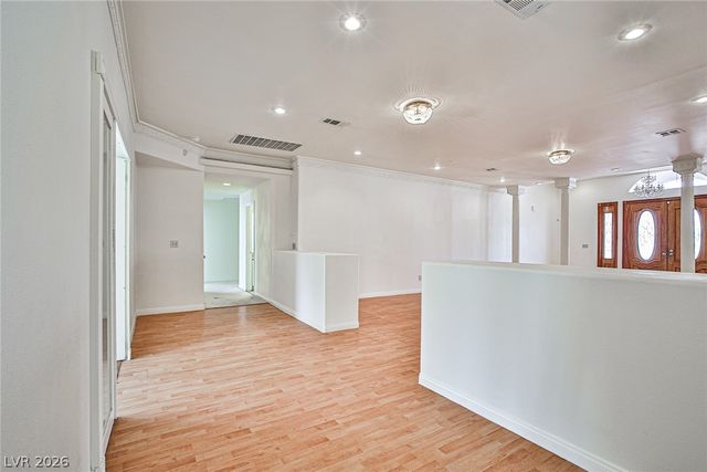 6970 Eldora Avenue, Las Vegas, NV 89117