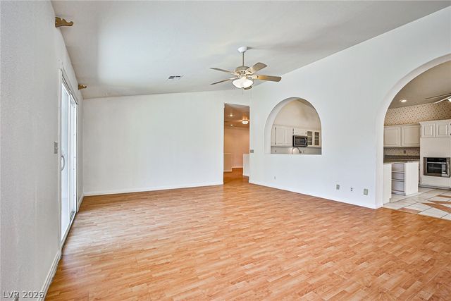 6970 Eldora Avenue, Las Vegas, NV 89117