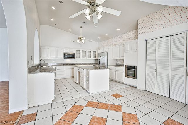 6970 Eldora Avenue, Las Vegas, NV 89117
