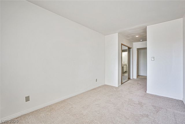 6970 Eldora Avenue, Las Vegas, NV 89117