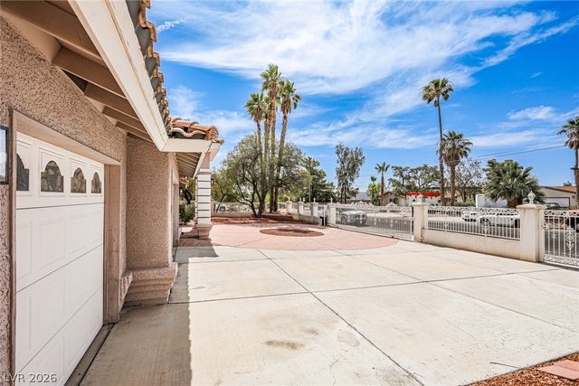 6970 Eldora Avenue, Las Vegas, NV 89117