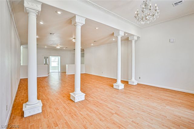 6970 Eldora Avenue, Las Vegas, NV 89117