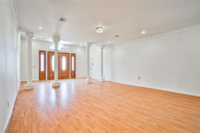6970 Eldora Avenue, Las Vegas, NV 89117