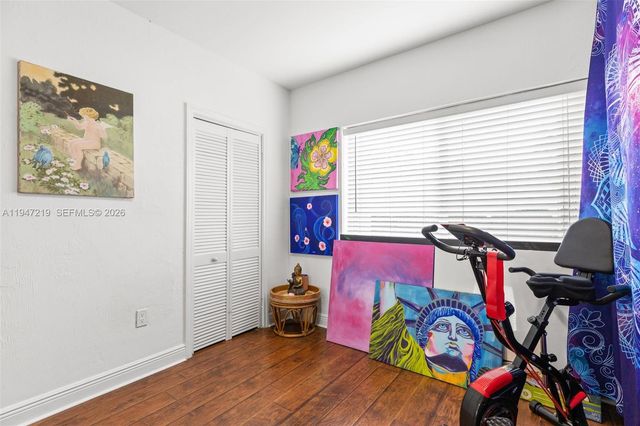 550 Cardinal St, Miami Springs, FL 33166