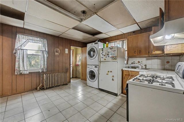 429 S 9th Avenue, Mount Vernon, NY 10550