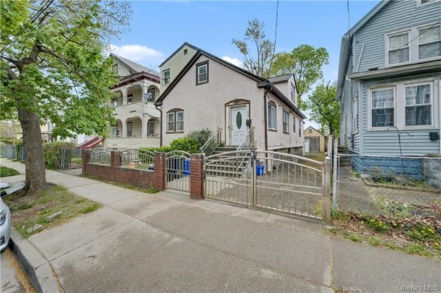 429 S 9th Avenue, Mount Vernon, NY 10550