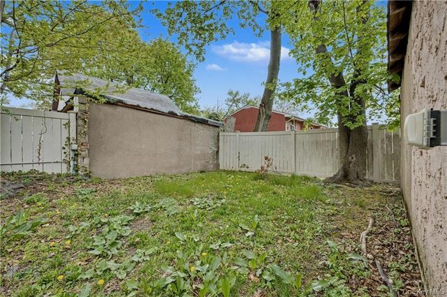 429 S 9th Avenue, Mount Vernon, NY 10550