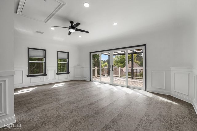9444 Wrenwood Boulevard, Shreveport, LA 71106