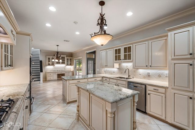 9444 Wrenwood Boulevard, Shreveport, LA 71106