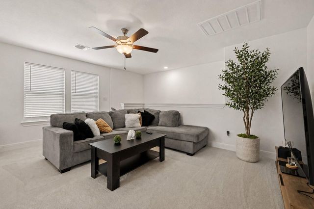 113 Bell Chime DR, Liberty Hill, TX 78642