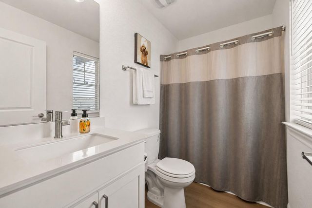 113 Bell Chime DR, Liberty Hill, TX 78642