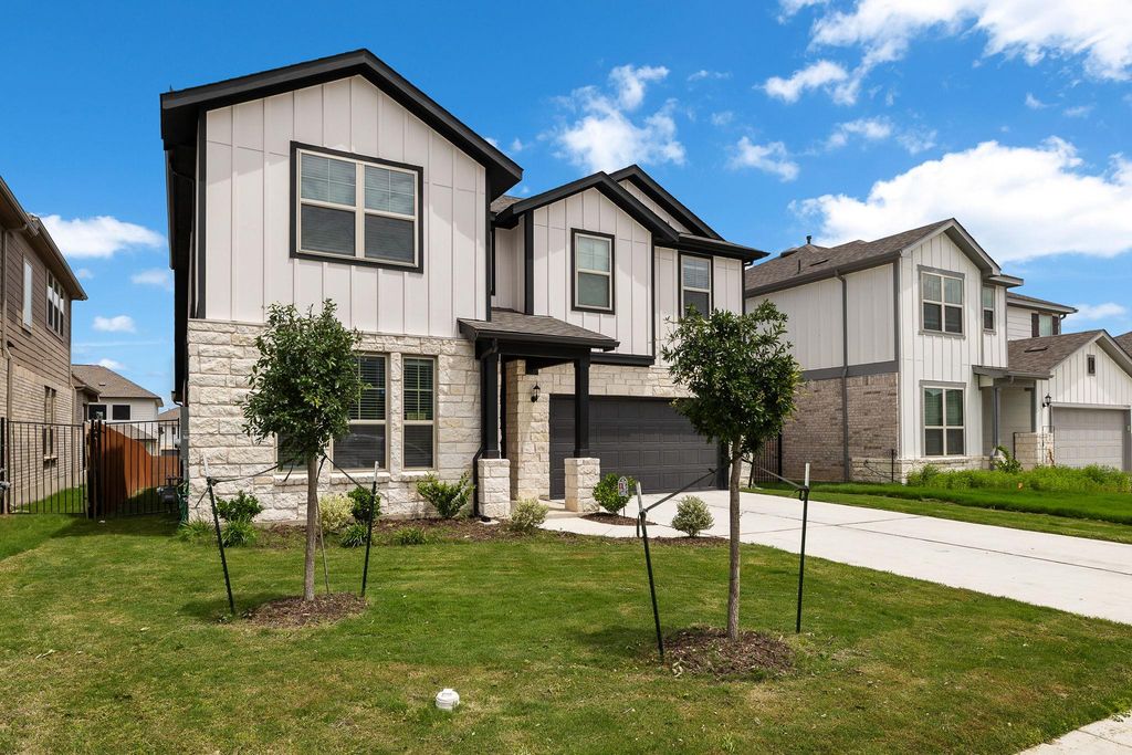 113 Bell Chime DR, Liberty Hill, TX 78642