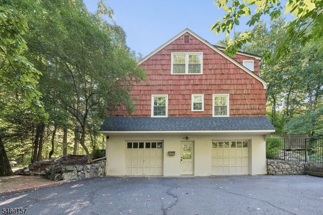 3 Gravel Hill Rd, Kinnelon Boro, NJ 07405