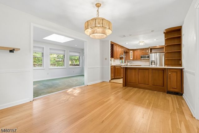 3 Gravel Hill Rd, Kinnelon Boro, NJ 07405