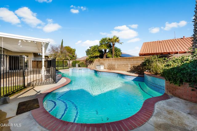 43648 Colony Drive, Lancaster, CA 93536