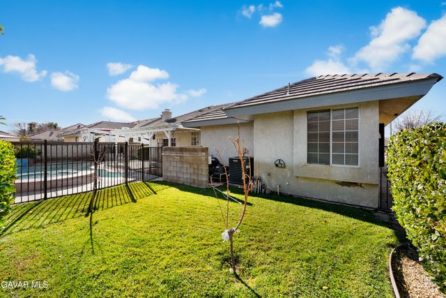 43648 Colony Drive, Lancaster, CA 93536