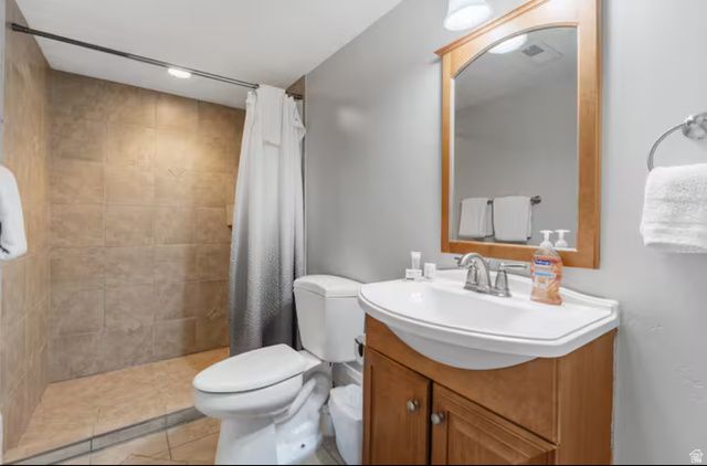 705 N LOCHWOOD VW, Garden City, UT 84028