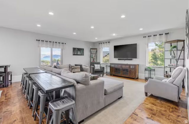 705 N LOCHWOOD VW, Garden City, UT 84028