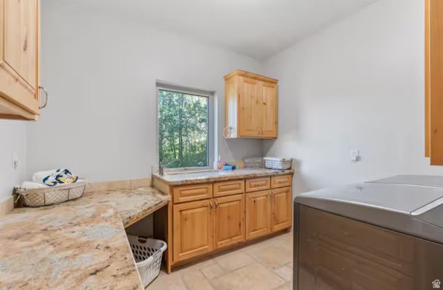 705 N LOCHWOOD VW, Garden City, UT 84028