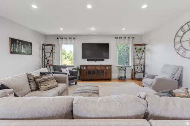 705 N LOCHWOOD VW, Garden City, UT 84028