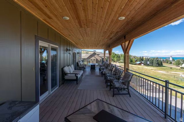 705 N LOCHWOOD VW, Garden City, UT 84028