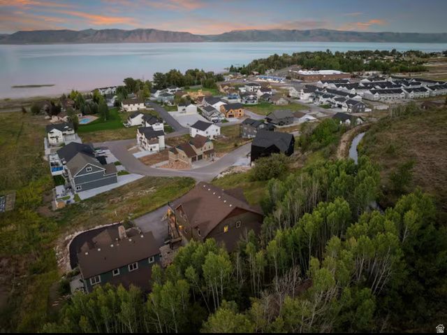 705 N LOCHWOOD VW, Garden City, UT 84028
