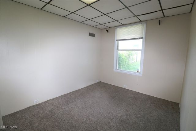 1302 Oregon Avenue, Steubenville, OH 43952