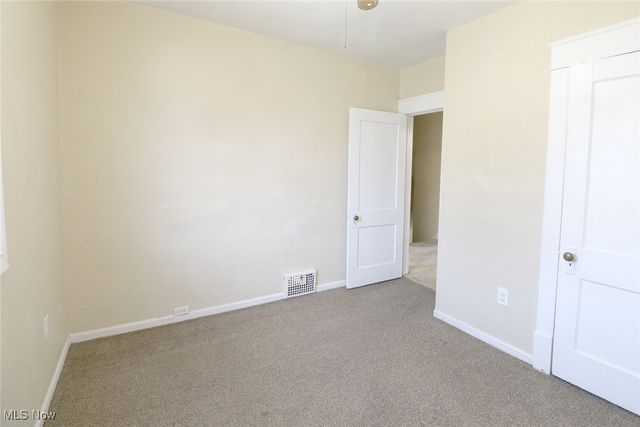 1302 Oregon Avenue, Steubenville, OH 43952