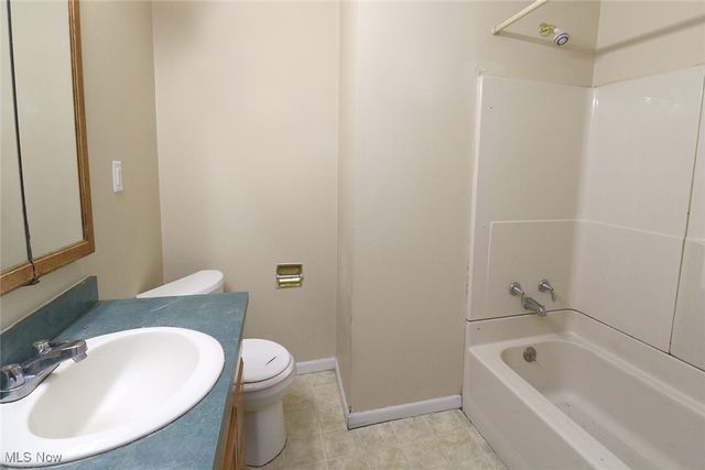 1302 Oregon Avenue, Steubenville, OH 43952