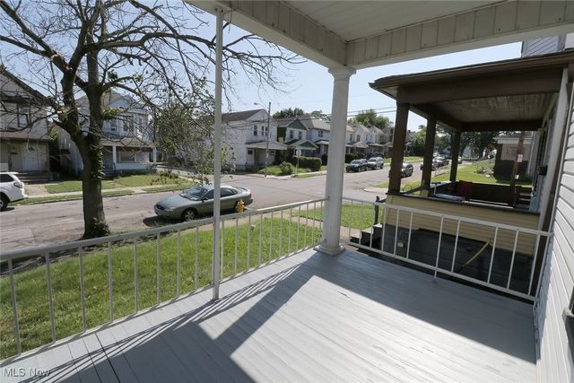 1302 Oregon Avenue, Steubenville, OH 43952