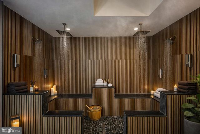 5725 13TH ST NW, Washington, DC 20011