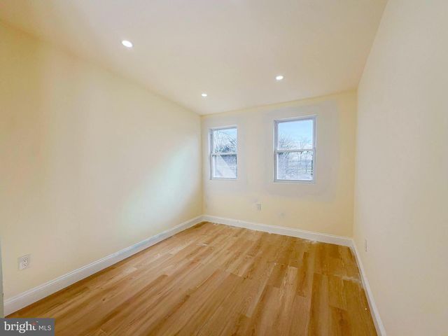 5725 13TH ST NW, Washington, DC 20011