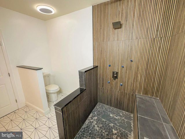 5725 13TH ST NW, Washington, DC 20011