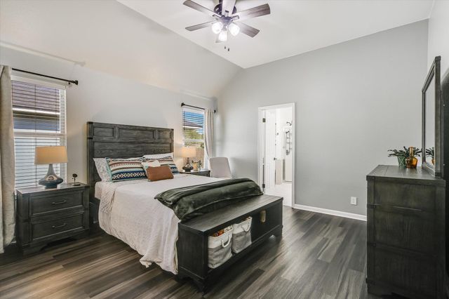 1302 Redbud LN, Leander, TX 78641
