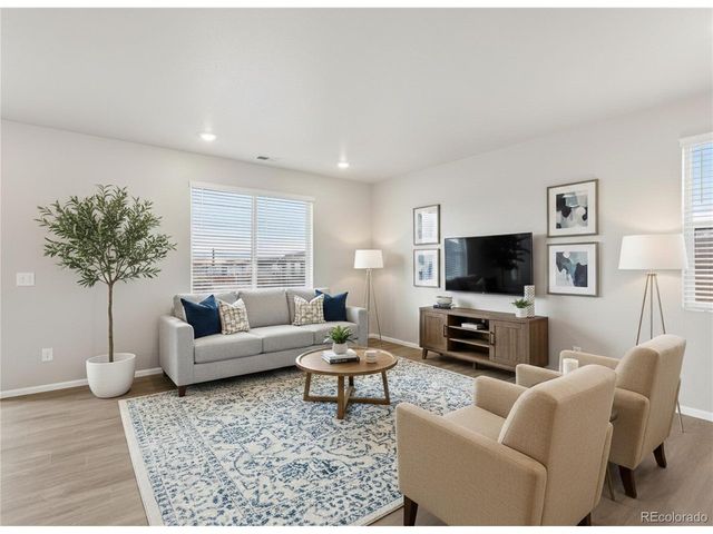 6754 Roundtail Way, Colorado Springs, CO 80925