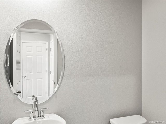 6754 Roundtail Way, Colorado Springs, CO 80925