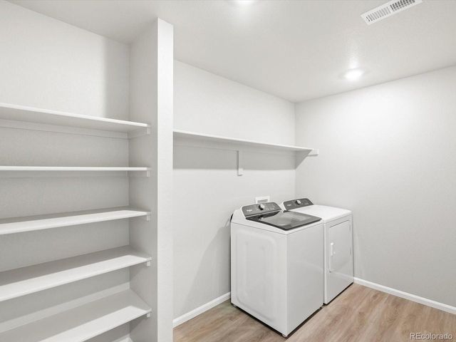 6754 Roundtail Way, Colorado Springs, CO 80925