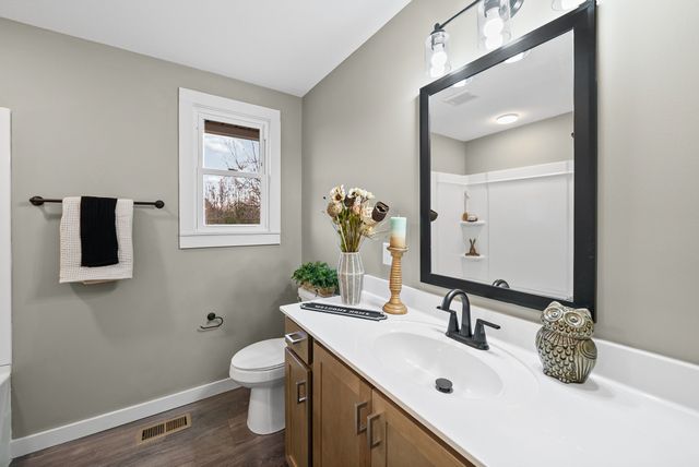 337 Fire Tower Rd, Erin, TN 37061