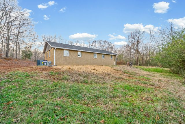 337 Fire Tower Rd, Erin, TN 37061