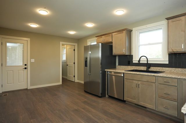 337 Fire Tower Rd, Erin, TN 37061