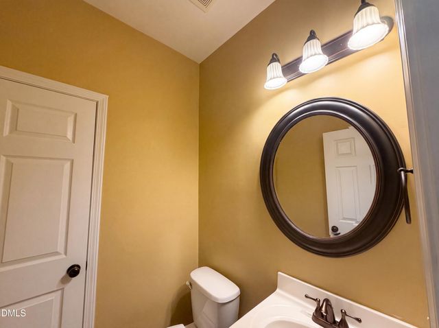 320 Knollcrest Lane, Knightdale, NC 27545